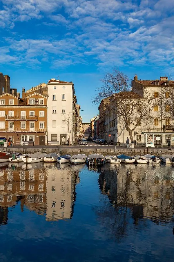 Apartment Opa Gold Rijeka 0*,  Croatia