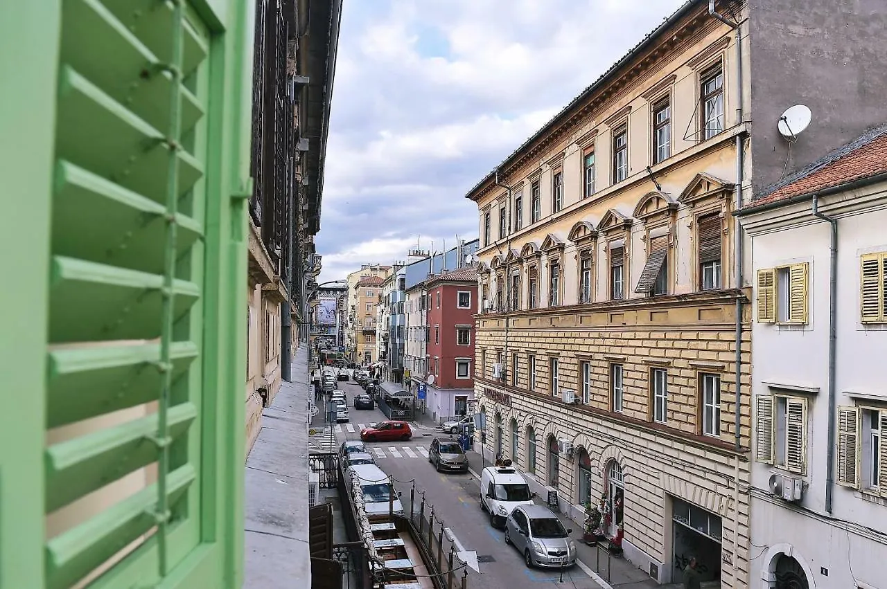 Apartment Opa Gold Rijeka 0*,  Croatia